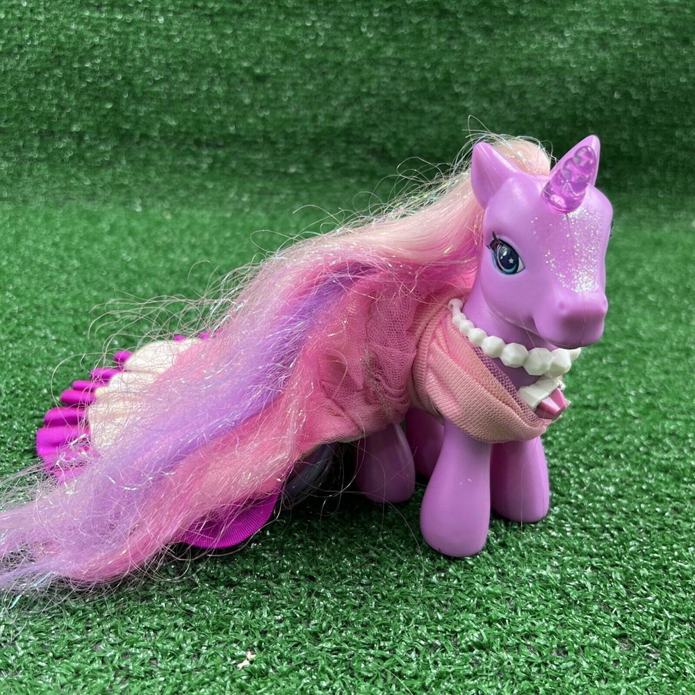 My Little Pony Lily Lightly Unicorn Pony‎ W/Lighted Horn Cape Blinking Eyes